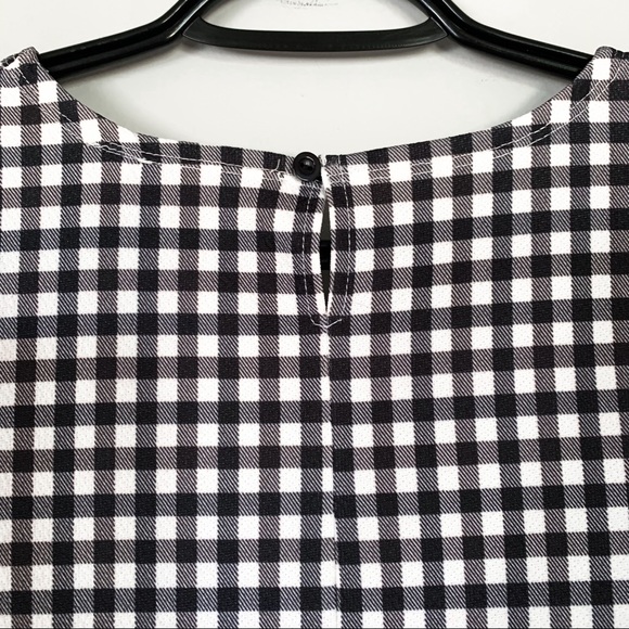 On S’en Fout Des Garçons • Gingham Plaid Dress - Picture 5 of 6